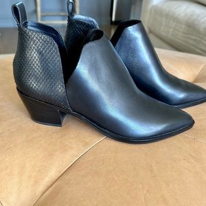 Dolce Vita Sonnie Booties
